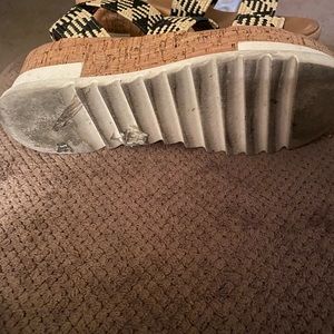 EUC Steve Madden Sandals